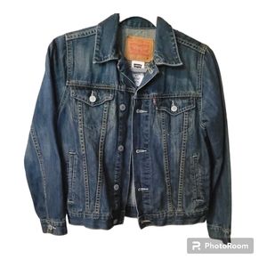 Levi's Iconic Denim Jacket NWOT Youth Size Medium 10/12